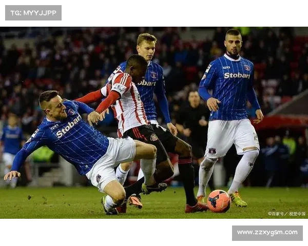 球队阵容解析:揭秘精英阵容的默契与战术布局 球队阵容解析:揭秘精英阵容的默契与战术布局